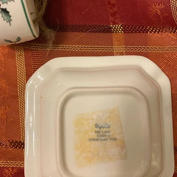 Spode Christmas Tree Ashtray - Picture 3 of 3